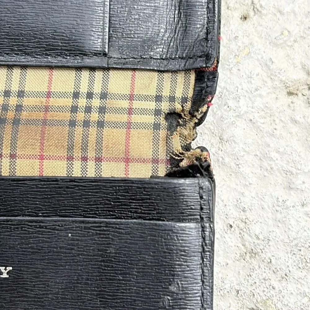 Burberry card holder